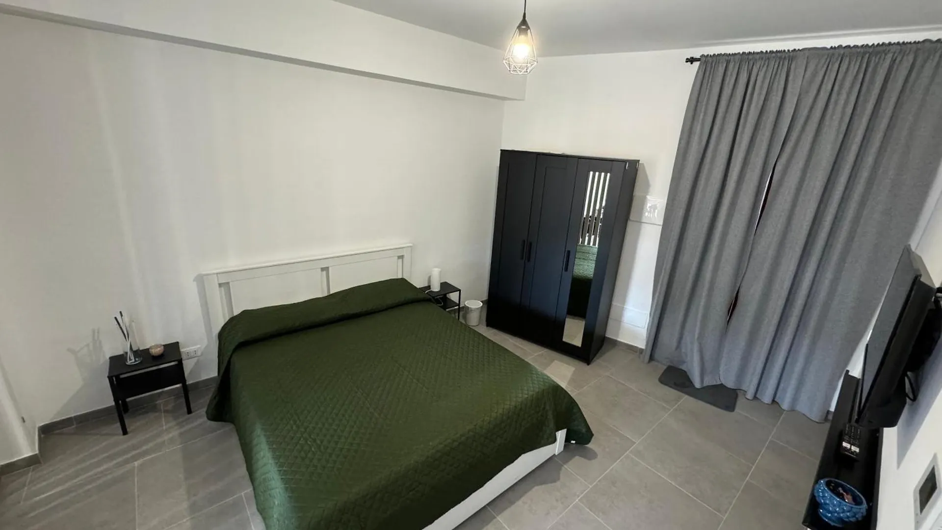 Il Cortile Apartment Caccamo 0*,